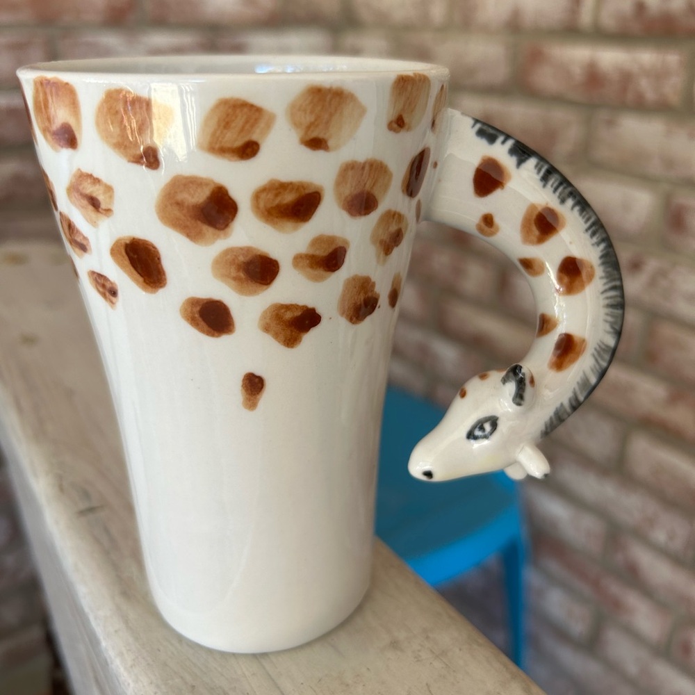 Charming Ceramic Giraffe Figurine
